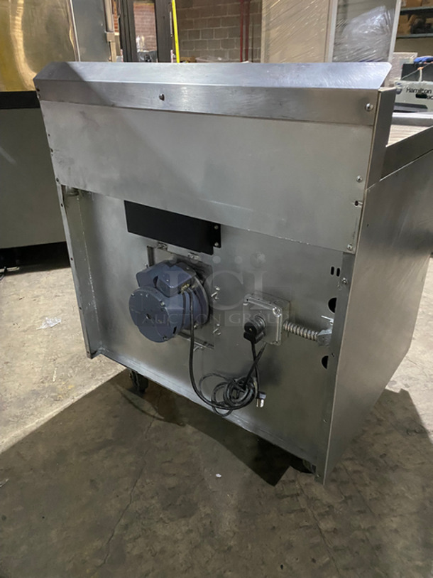 WOW! Jade Range By Blodgett Commercial 4 Burner Stove! With Left Side Flat Top! With Backsplash! With Under neath CONVECTION Oven Underneath! Metal Oven Rack! All Stainless Steel! - Image 3 of 12