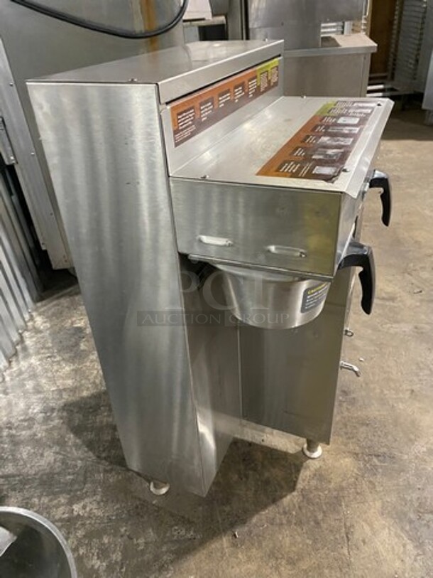 Fetco Commercial Countertop Dual Side Coffee Brewer! All Stainless Steel! On Legs! Model: CBS2052 SN:370110030930B 120/208/240V 60HZ 1/3 Phase - Image 3 of 8