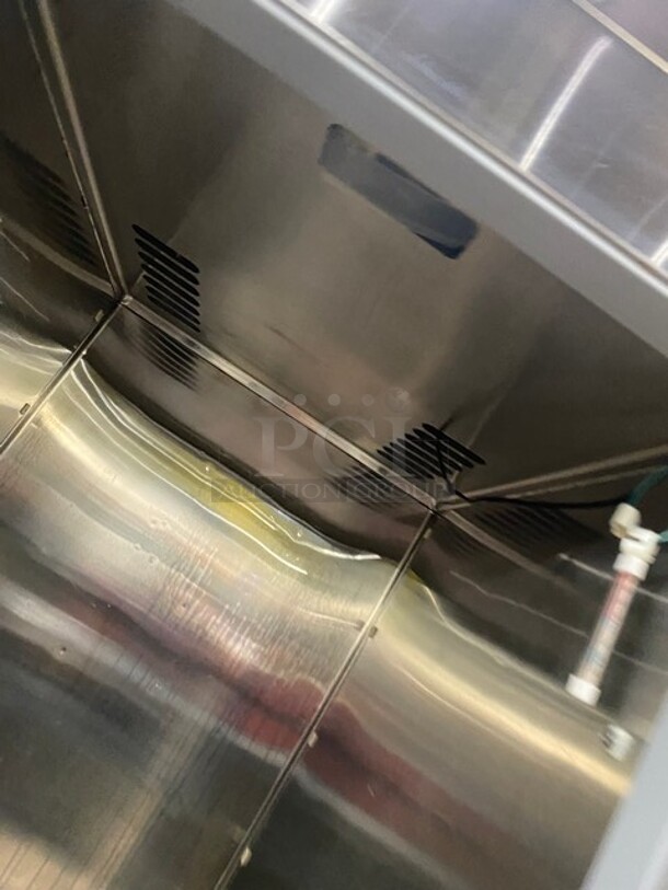 Victory Commercial Single Door Reach In Cooler! All Stainless Steel! On Legs! MODEL RS1DS7 SN: E0975722 115V 1PH - Image 6 of 9