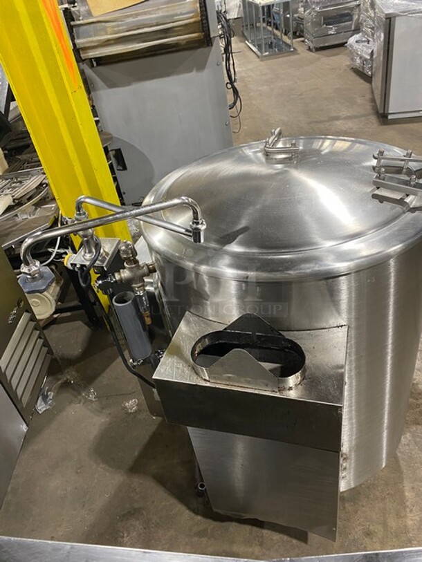Nice! Vulcan Stainless Steel Jacketed Natural Gas Soup Kettle! On Legs! - Image 3 of 10