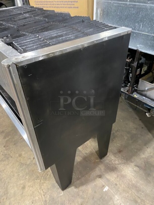 Bakers Pride Commercial Gas Powered Char Broiler Grill! All Stainless Steel! On Legs! - Image 2 of 8