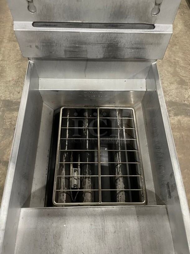 NICE! Pitco Commercial Natural Gas Powered Deep Fat Fryer! All Stainless Steel! With 2 Frying Baskets! With Dormont Quick Disconnect Gas Hose! On Casters! Model: 35C+ SN: G21AC067315! Working When Removed! - Image 6 of 12