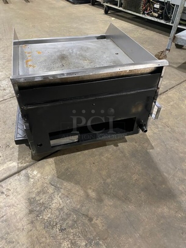 Duke Commercial Countertop Natural Gas Powered Flat Top Griddle! With Back And Side Splashes! All Stainless Steel! - Image 4 of 8