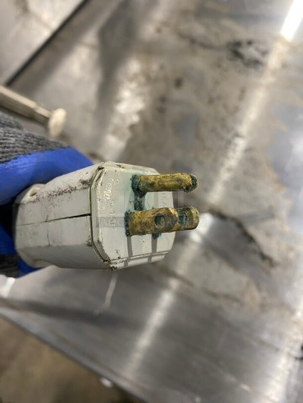 Silver King Commercial Refrigerated Chef Base! With 4 Drawer Storage Space! All Stainless Steel! On Casters! Model: SKRCB84H SN: SAJE68785A 115V 60HZ 1 Phase - Image 8 of 8