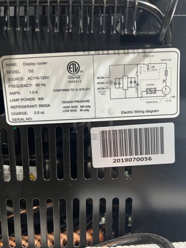 WOW! BRAND NEW! Commercial Countertop Mini Fridge Merchandiser! With View Through Door! With Poly Coated Racks! Model: G5 110/120V - Image 6 of 9