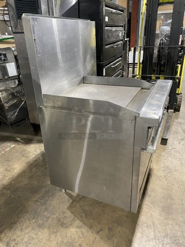 Therma Tek Natural Gas Powered 2 Burner Range With Flat Grill Combo! With Full Size Oven Underneath! Model TMDS36-24G-2-1N Serial 11K02659C! On Legs!  - Image 3 of 9