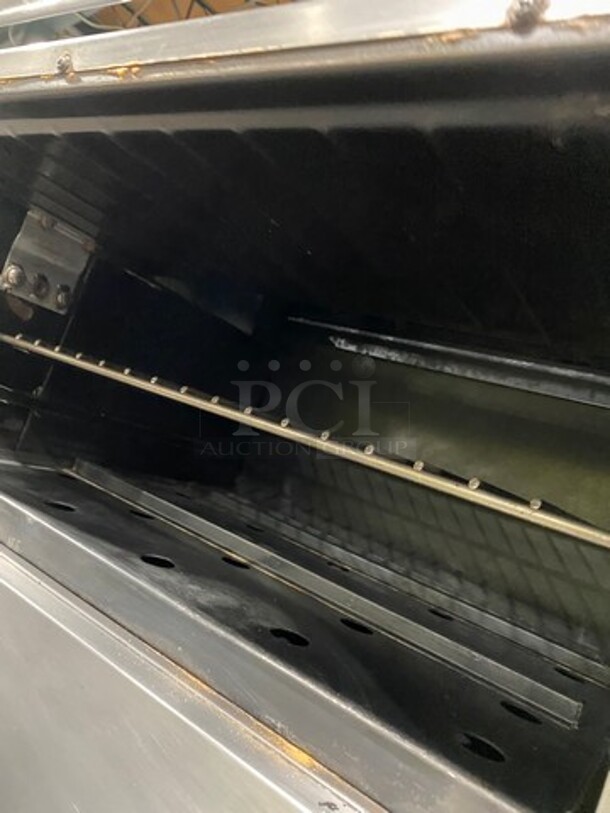 Garland Commercial Natural Gas Powered Upright Double Oven Char Broiler Grill! All Stainless Steel! - Image 5 of 11