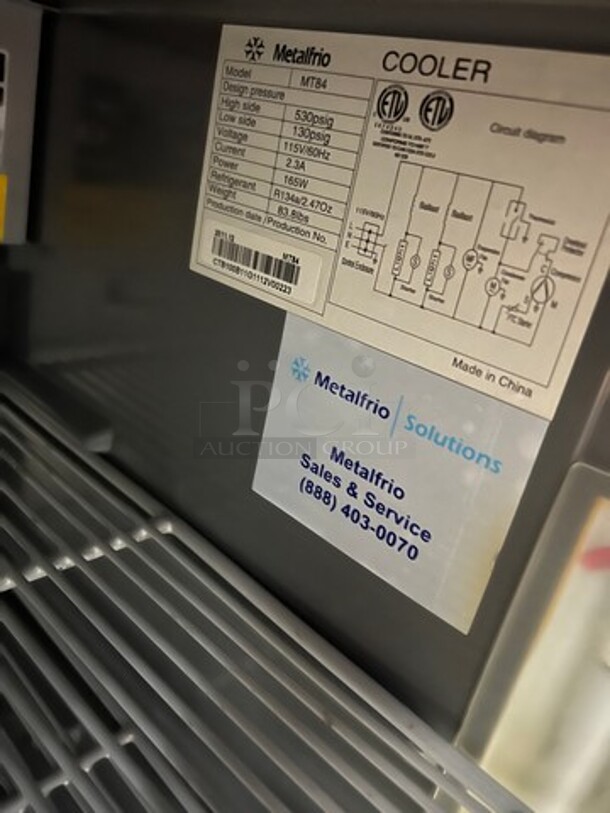 Metalfrio Countertop/ Undercounter Mini Fridge! With View Through Door! With Racks! Model: MT84 - Image 7 of 7