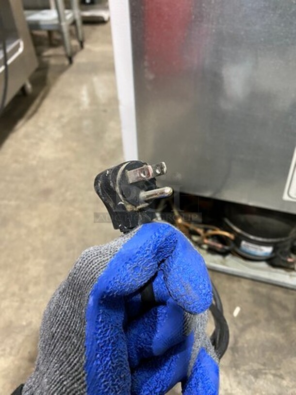 2015 Frigidaire Single Door Freezer! With Racks And Shelves! Model: FFFH17F4QW0 SN: WB51449425 115V - Image 10 of 10