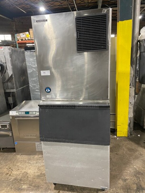 Hoshizaki Commercial Ice Maker Machine! With Commercial Ice Bin! All Stainless Steel! On Legs! Model: F2000MWH SN: P00123M 208/230V 60HZ 1 Phase