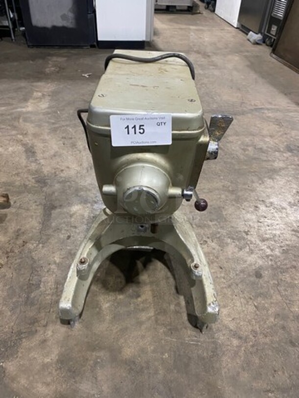Blakeslee Commercial 12QT Planetary Mixer! Model: B12 SN: A9019296 115V 60HZ 1 Phase - Image 1 of 8