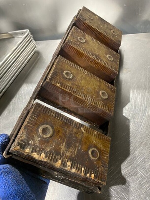 Metal Bread Baking Pans! 4x Your Bid! - Image 4 of 5