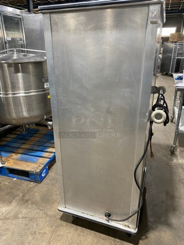 Seco Single Door Food Warmer/Proofer Cabinet! Stainless Steel! On Casters! Model: VGHI66RFM SN: 896 - Image 4 of 8