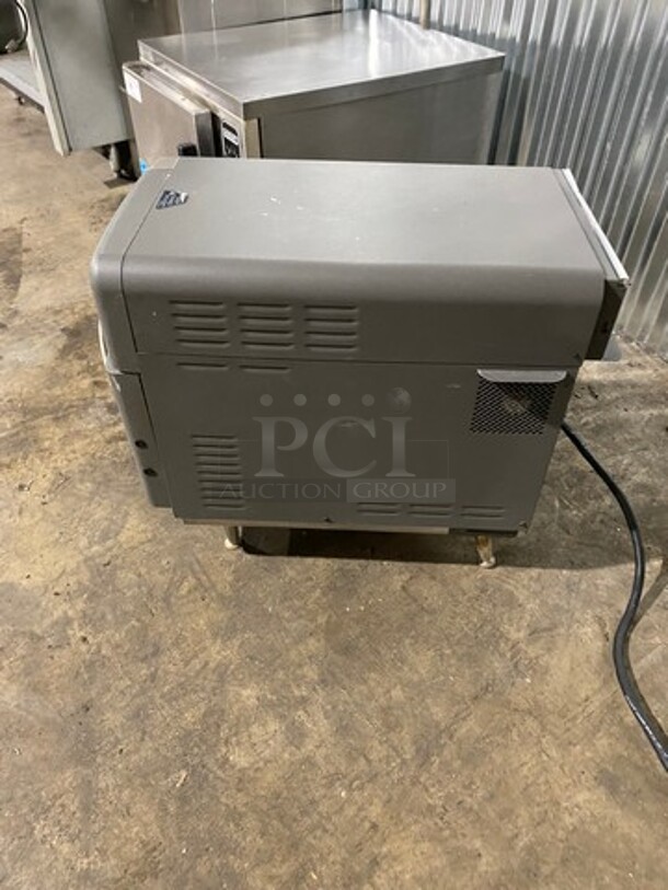 LATE MODEL! 2019 Turbo Chef Commercial Countertop Rapid Cook Oven! On Small Legs! Model: NGO SN: NGOD50861 208/240V 60HZ 1 Phase - Image 3 of 8