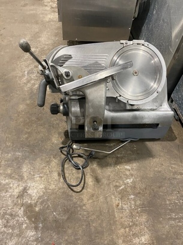 Hobart Commercial Countertop Deli/Meat Slicer! All Stainless Steel! Model: 2712 SN: 561207821! 120V 1Phase! - Image 2 of 9