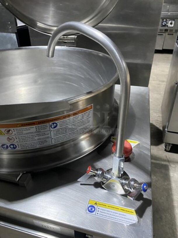 Nice! Late Model  Cleveland Tilted Soup Kettle! All Stainless Steel! Model KDM-40T Serial KDM40TP! On Legs!  - Image 7 of 10