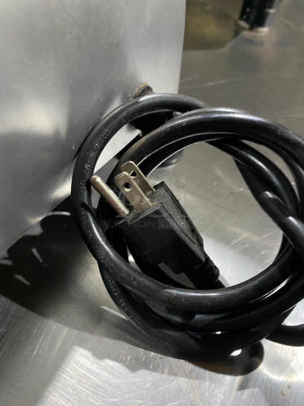 Commercial Countertop Meat/Deli Slicer! All Stainless Steel! Model: SL-300 SN: HSL02180617008 115V 60HZ 1 Phase - Image 9 of 9