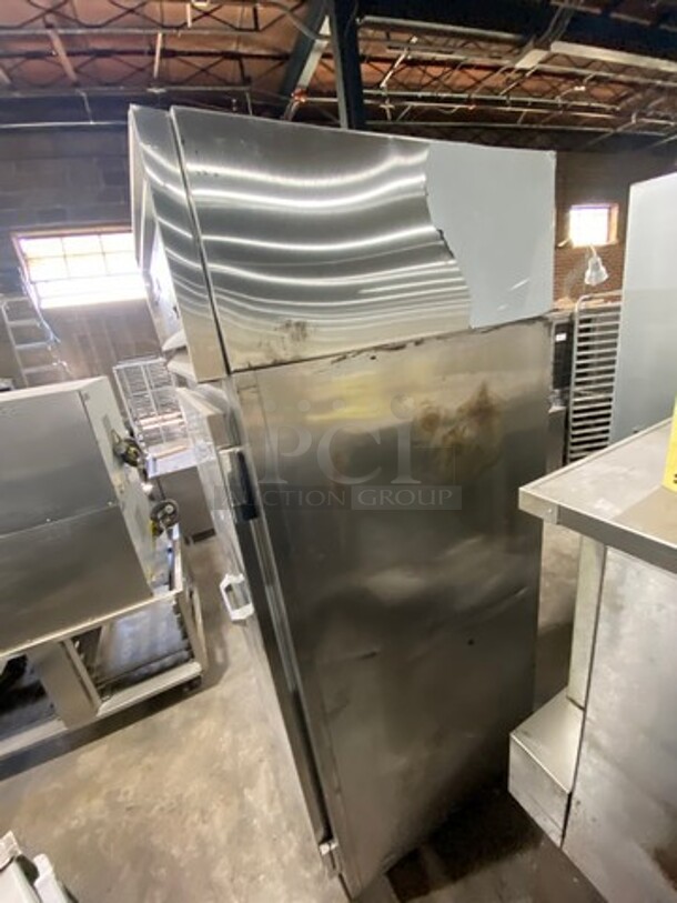 Victory Commercial Single Door Refrigerated Dough Retarder! Can Fit Roll In Rack! All Stainless Steel! On Legs! RACK NOT INCLUDED! Model: RS1DS7EW SN: B0381930 115V 60HZ 1 Phase - Image 4 of 9