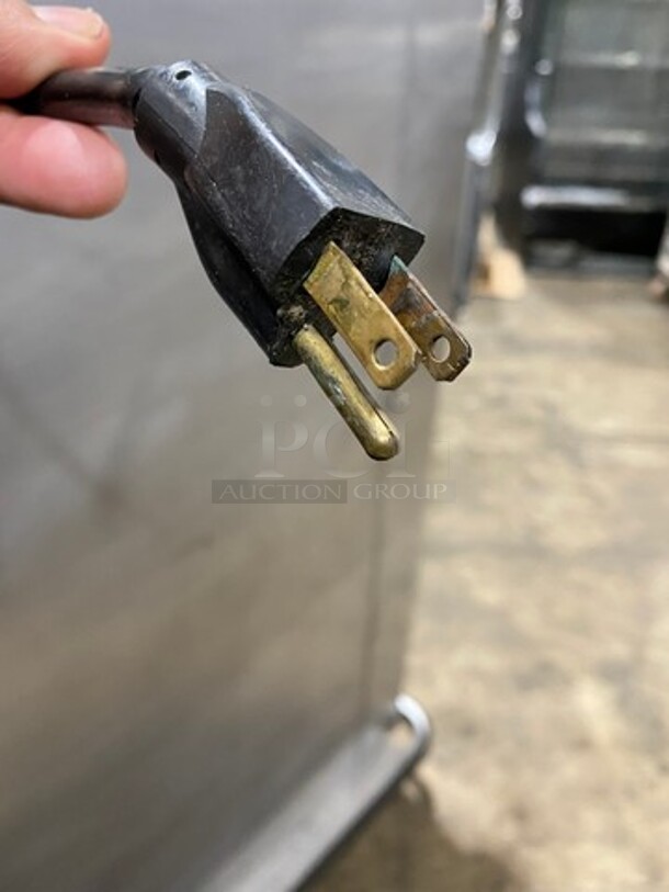 SWEET! FWE Single Door Electric Powered Food Warming Cabinet! Solid Stainless Steel! On Casters! Model: TST16CHP SN: 133820301 120V - Image 8 of 8