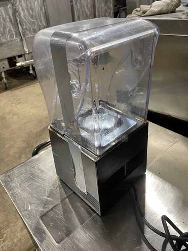 Blendtec Commercial Countertop Blender! BASE ONLY! Model: ICB5 100/120V - Image 3 of 8