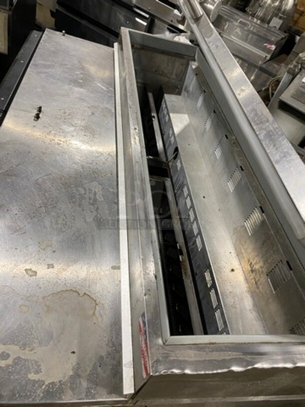 SILVER KING 4 Drawer Pizza Prep Table! Stainless Steel! On Commercial Casters! Model SKPZ60D2 Serial SBDK1557588 115V/60Hz 1Phase!  - Image 7 of 9