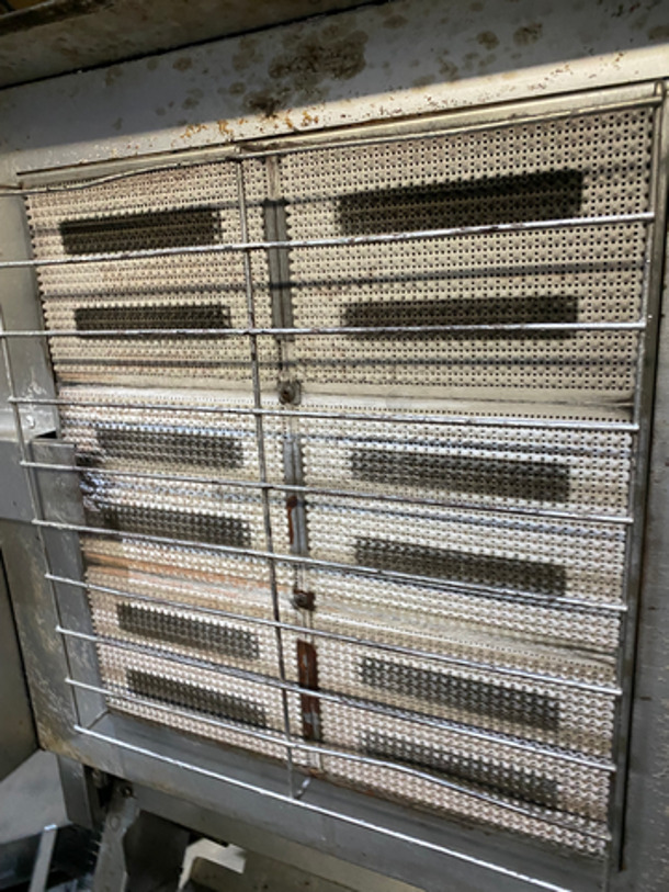 NICE! Lang Natural Gas Powered Groove Panini Style Grill/Flat Griddle Combo! With Underneath Storage Space! All Stainless Steel! On Casters! Model: GGB36TIB SN: D99475 - Image 7 of 11