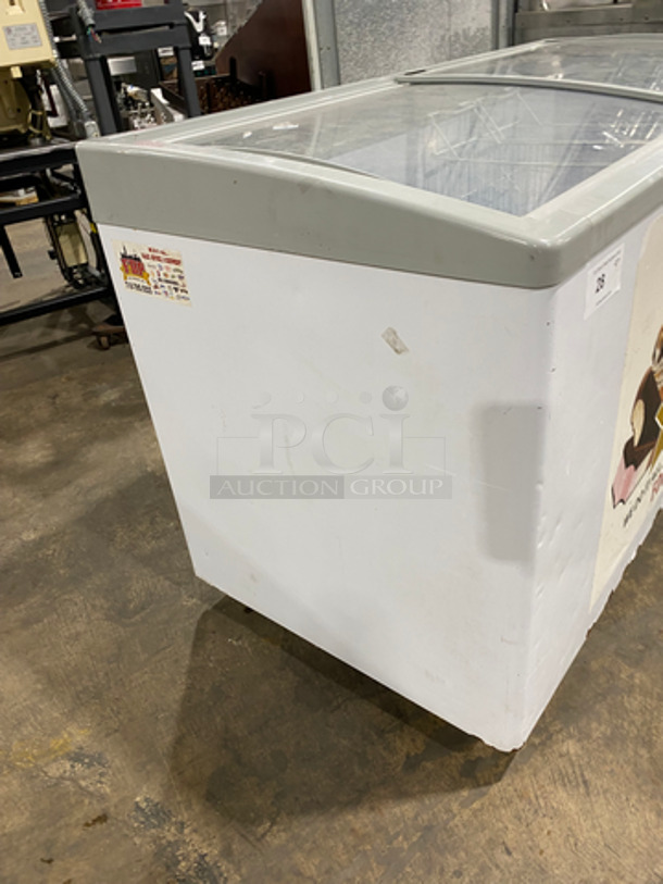 Commercial Chest Freezer Showcase Merchandiser! With 2 View Through Sliding Top Doors! Model: SD516 110V 60HZ 1 Phase - Image 2 of 7