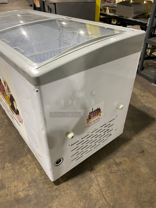 Commercial Chest Freezer Showcase Merchandiser! With 2 View Through Sliding Top Doors! Model: SD516 110V 60HZ 1 Phase - Image 3 of 7