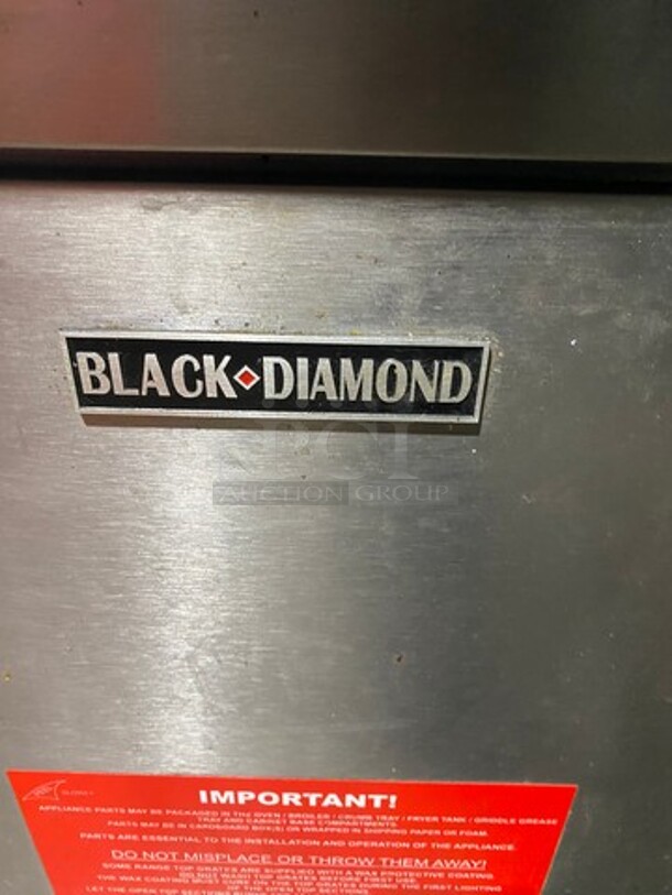 NICE! LATE MODEL! 2016 Black Diamond Commercial LP Powered Deep Fat Fryer! With 2 Metal Frying Baskets! All Stainless Steel! On Legs! Model: BDGF90 SN: 08163670055 - Image 7 of 12