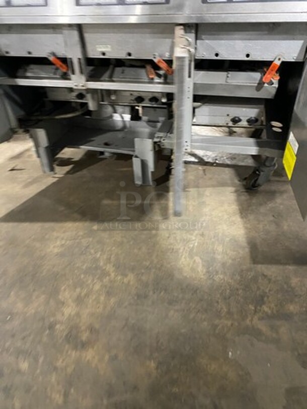Frymaster Commercial Electric Powered 3 Bay Deep Fat Fryers! All Stainless Steel! On Casters! Model: FPH317TCSD SN: 0201NV0006 208V 60HZ 3 Phase - Image 7 of 10