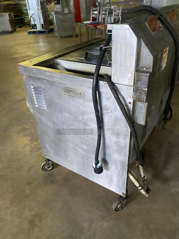 Amazing! Henny Penny Commercial Natural Gas Powered 6 Section/Bay Deep Fat Fryer! With Oil Filter System! With Fryer Covers! All Stainless Steel! On Casters! Model: LVG103SSS SN: BU1108022 120V 60HZ 1 Phase! - Image 4 of 12
