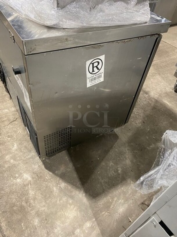 LATE MODEL! 2019 Atosa Commercial 2 Door Lowboy/Worktop Freezer! All Stainless Steel! Model: MGF8406GR SN: MGF8406GRAUS100319112100C40001 115V 60HZ 1 Phase - Image 8 of 8