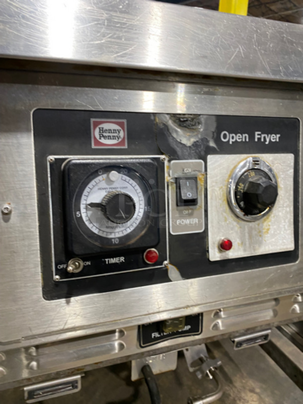 WOW! Henny Penny Commercial Electric Powered 3 Bay Open Fryer! With Fryer Covers! With Backsplash! All Stainless Steel! On Casters! - Image 8 of 9