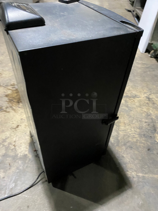 Master Built Commercial Electric Powered Smoker! With Metal Racks! 120V 60HZ 1 Phase - Image 4 of 8