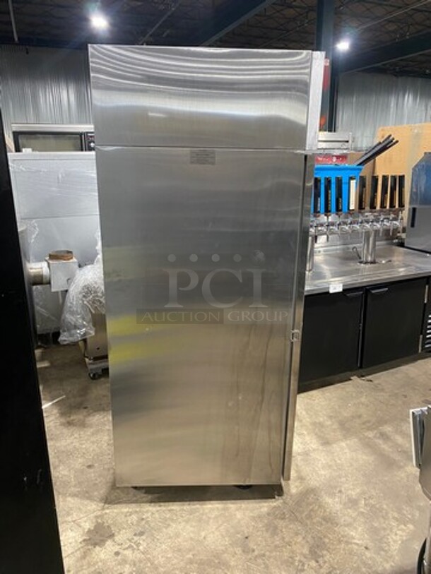Norlake Commercial Single Door Reach In Refrigerator! All Stainless Steel! On Casters! Model: NR241SSS SN: 15041435 115V 60HZ 1 Phase - Image 4 of 11