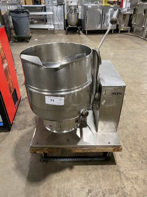 WOW! Groen Commercial Natural Gas Powered Self Contained Jacketed Tilting Soup Kettle! All Stainless Steel! Model: TDH40 SN: 128717