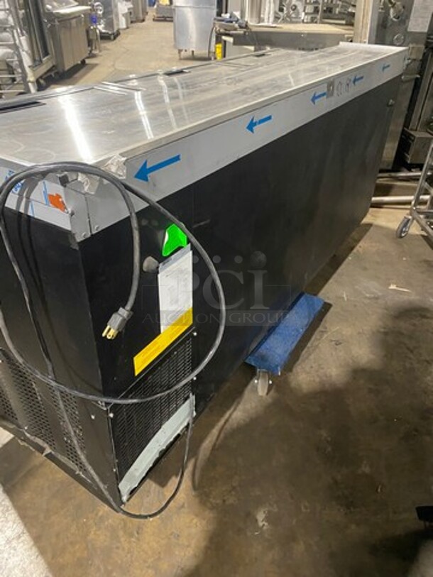 LATE MODEL! 2021 Micro Matic Commercial Bar Back Beer Bottle Cooler! With 3 Sliding Stainless Steel Top Doors! Model: MDW79HC SN: 8102330804 115V 60HZ 1 Phase - Image 3 of 8