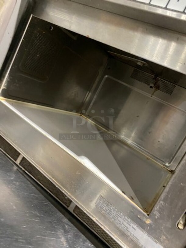 Panasonic Commercial Countertop Microwave Oven! With View Through Door! All Stainless Steel! Model: NE1757R SN: 6A22240495 208/230V 1 Phase - Image 5 of 8