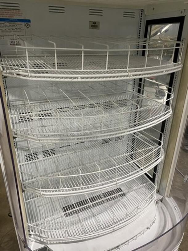Beverage Air Open Grab-N-Go Cooler Merchandiser! Model BZ16GE! Serial 7056069! 115V 1 Phase!  - Image 5 of 9