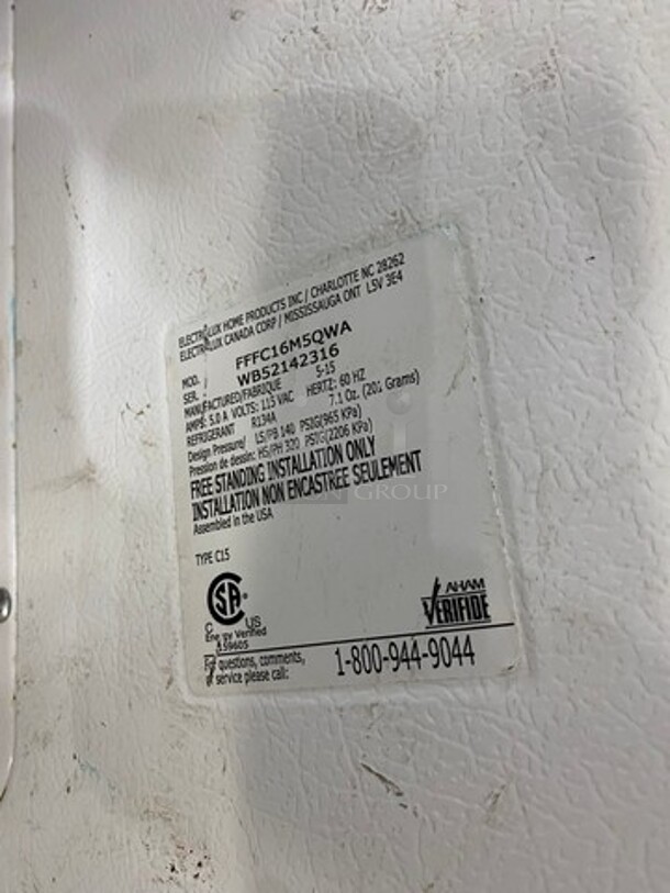 Frigidaire Commercial Reach Down Chest Freezer! With Hinged Top Lid! WORKING WHEN REMOVED! Model: FFFC16M5QWA SN: WB52142316 115V 60HZ 1 Phase - Image 5 of 7