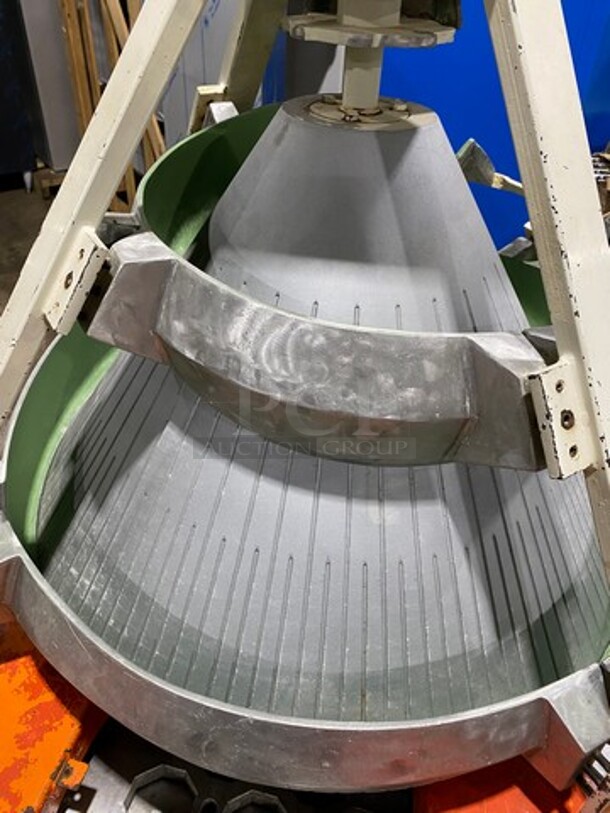 AMAZING! L & M Commercial Electric Powered Dough Rounder/ Former! Model: CRM1 SN: 69113 220V 60HZ 3 Phase - Image 5 of 12