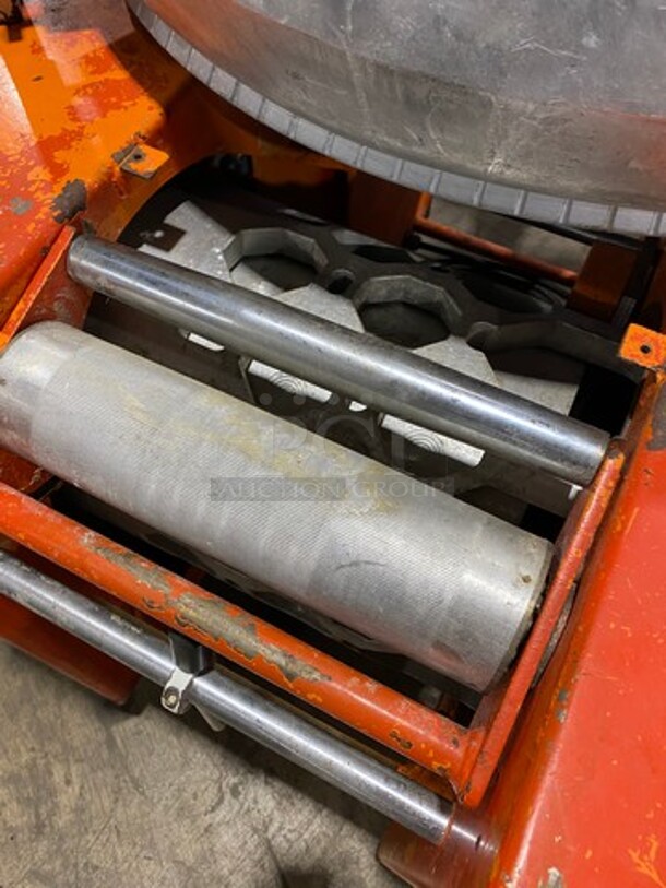 AMAZING! L & M Commercial Electric Powered Dough Rounder/ Former! Model: CRM1 SN: 69113 220V 60HZ 3 Phase - Image 6 of 12