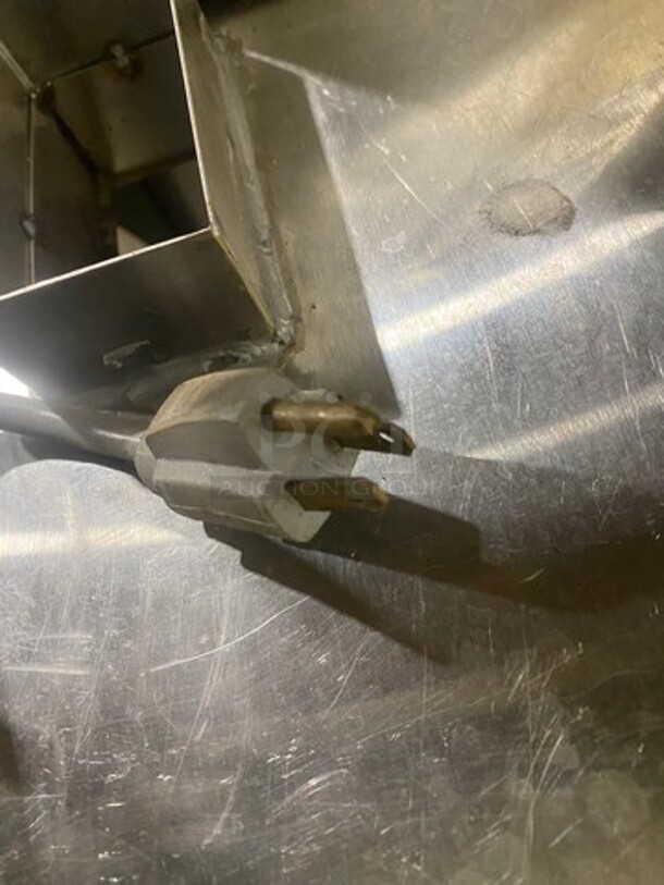International Dairy Queen Commercial Countertop Blizzard Mixer! Solid Stainless Steel! Model: BM3 SN: H2D12330 120V 60HZ 1 Phase - Image 8 of 8