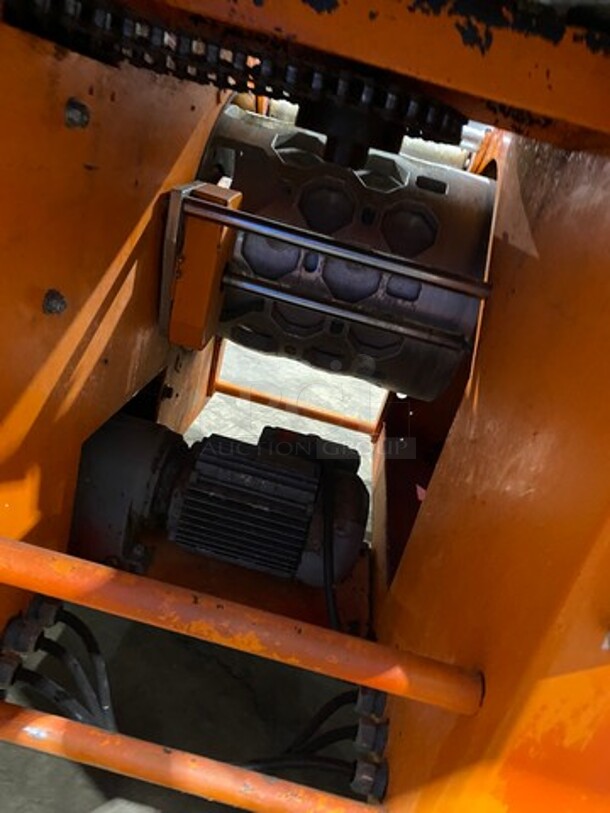 AMAZING! L & M Commercial Electric Powered Dough Rounder/ Former! Model: CRM1 SN: 69113 220V 60HZ 3 Phase - Image 11 of 12