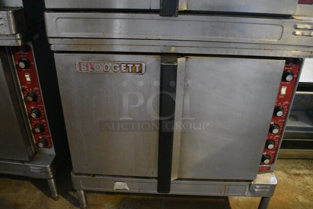 2 Blodgett Stainless Steel Commercial Electric Powered Full Size Convection Ovens w/ Solid Doors, Metal Oven Racks and Thermostatic Controls. 208-220 Volts, 3 Phase. 38x39x65. 2 Times Your Bid! - Image 4 of 10