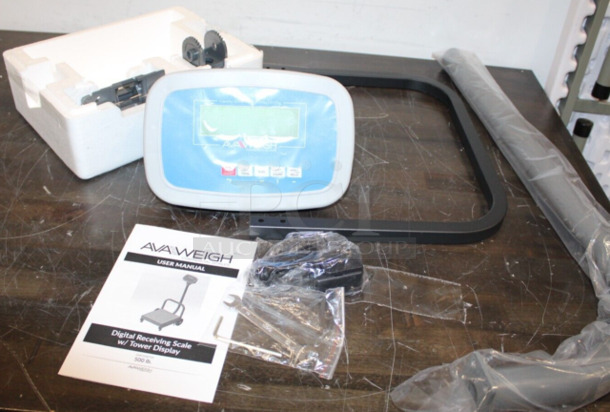 BRAND NEW IN BOX! AvaWeigh FS500TW Stainless Steel Commercial Floor Style 500 lb. Digital Receiving Scale with Tower Display. Missing Hardware. Tested and Working! - Image 2 of 5