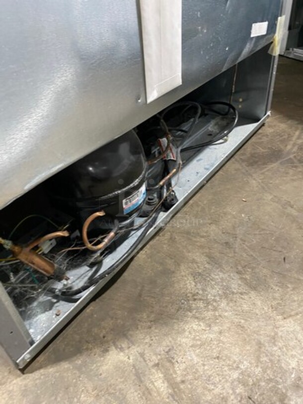 Frigidaire Single Door Reach In Refrigerator! With Poly Shelves! Stainless Steel Body! WORKING WHEN REMOVED! Model: FGVU21F8QFB SN: WB60655805 115V - Image 9 of 9