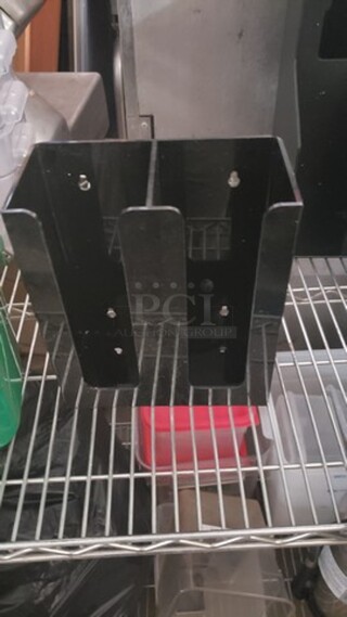 Wall Mountable Holder 