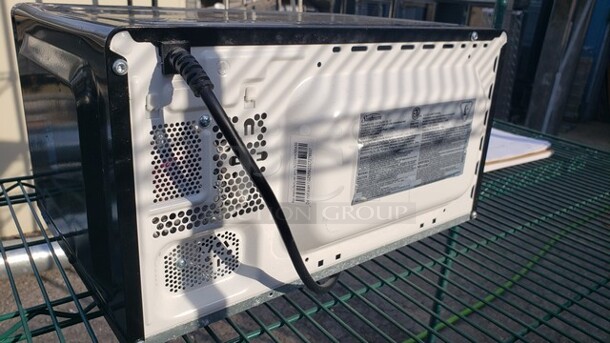 Sunbeam Microwave - Image 3 of 3