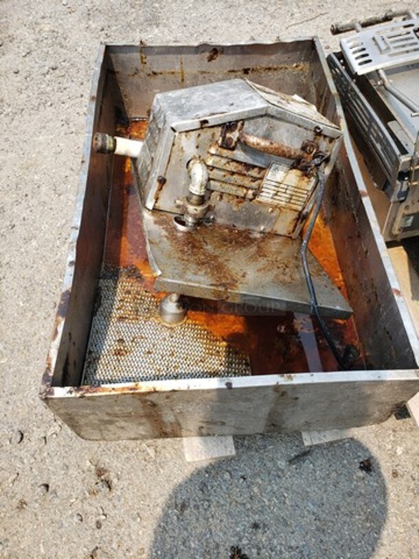 Henny Penny Natural Gas Pressure Fryer w/ Filter! - Image 8 of 8